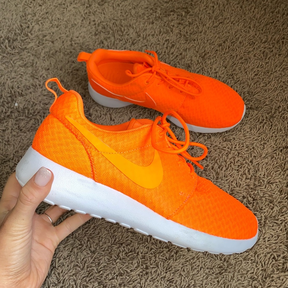 Neon orange Nike Roshe size 7